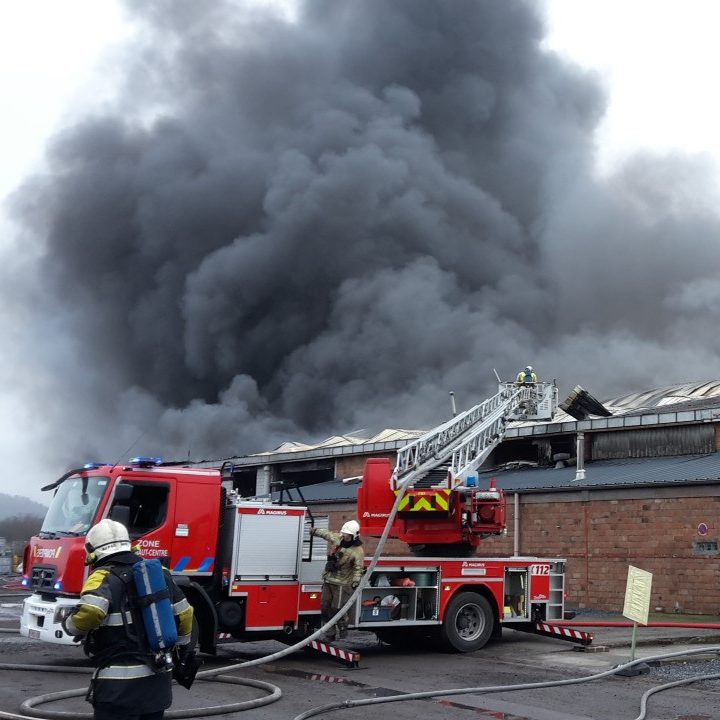 Incendie d’une entreprise de valorisation de caoutchouc à Frameries